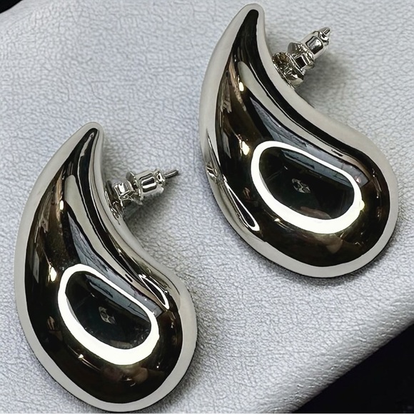 NEW Silver Stainless Steel Large Water Drop Statement Earrings Celeb Favorite - Picture 10 of 16